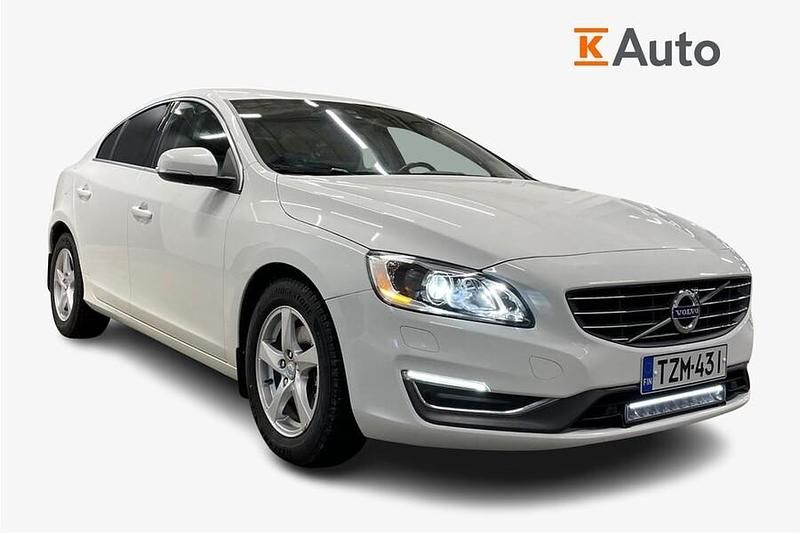 Käytetty Volvo S60 Business Edition 181 HP (133 kW) 2014 Valkoinen Sedan