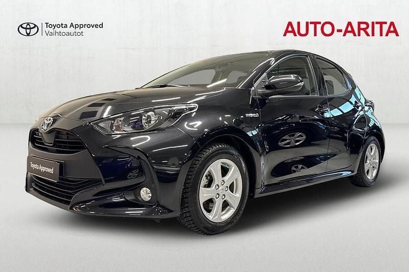 Musta Käytetty 2021 Toyota Yaris Hybrid Active Viistoperä | 18 850 € (Perustarjous) - Kuva 1/4