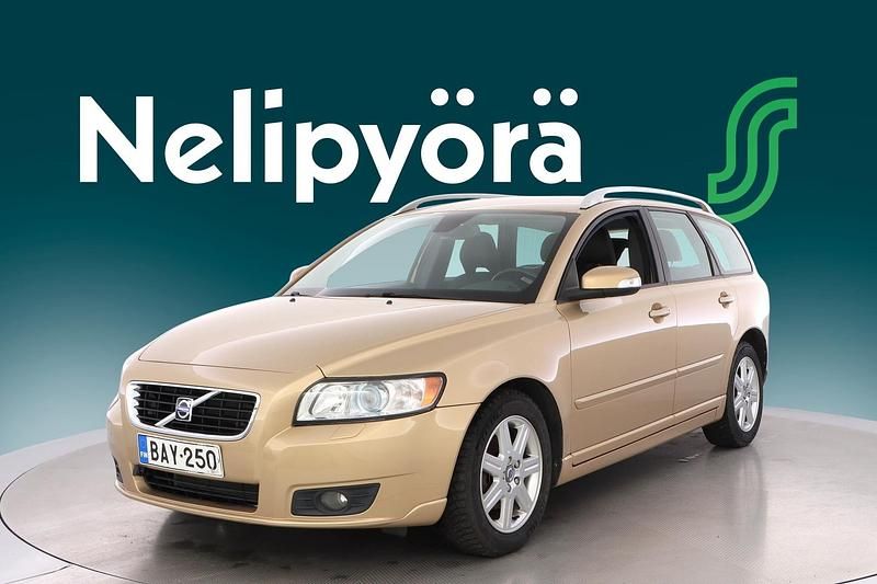 Ruskea Käytetty 2007 Volvo V50 Summum Farmari | 6 490 € - Kuva 1/3