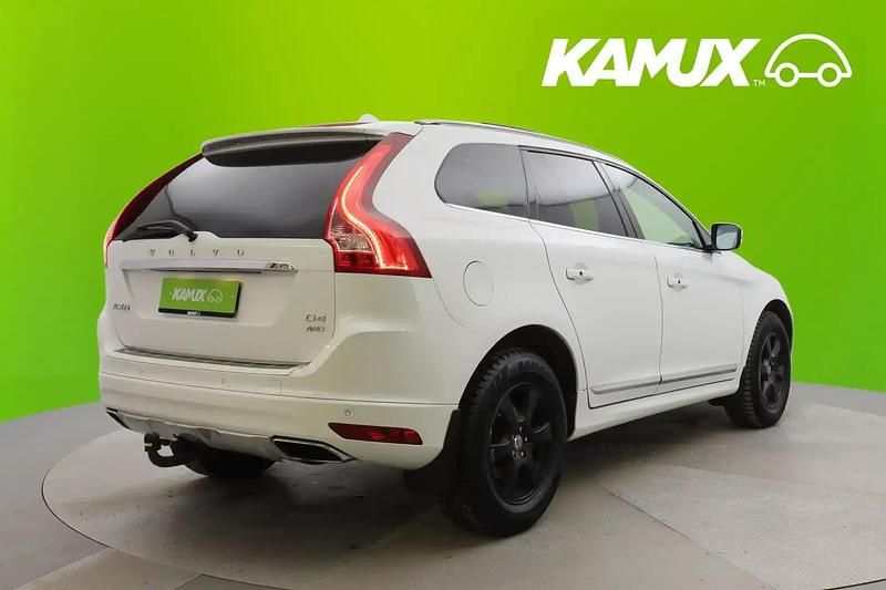 Käytetty Volvo XC60 Summum 181 HP (133 kW) 2014 Valkoinen Katumaasturi
