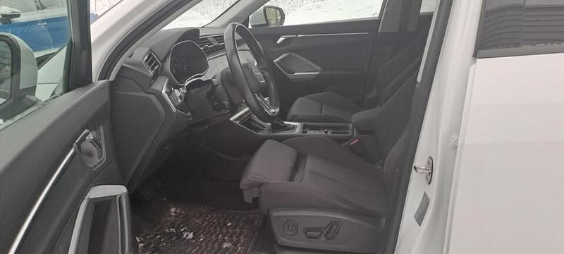 Käytetty Audi Q3 Sportback Business 245 HP (180 kW) 2023 Valkoinen Katumaasturi