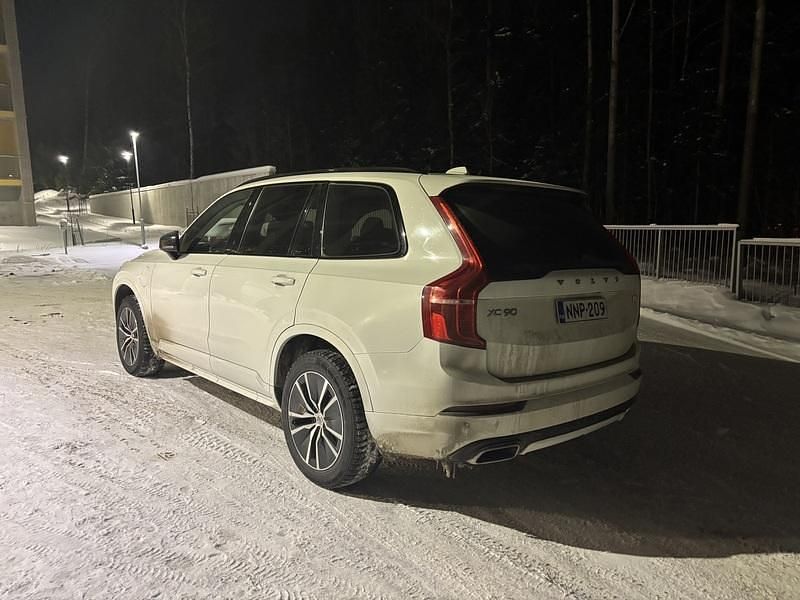 Käytetty Volvo XC90 392 HP (288 kW) 2021 Katumaasturi