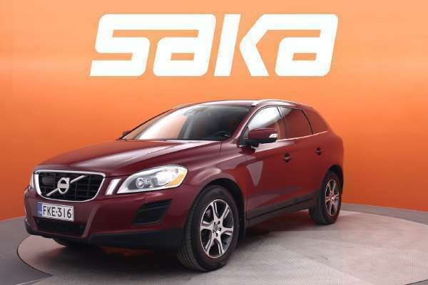 Käytetty Volvo XC60 Inscription 392 HP (288 kW) 2011 Luminous sand Katumaasturi