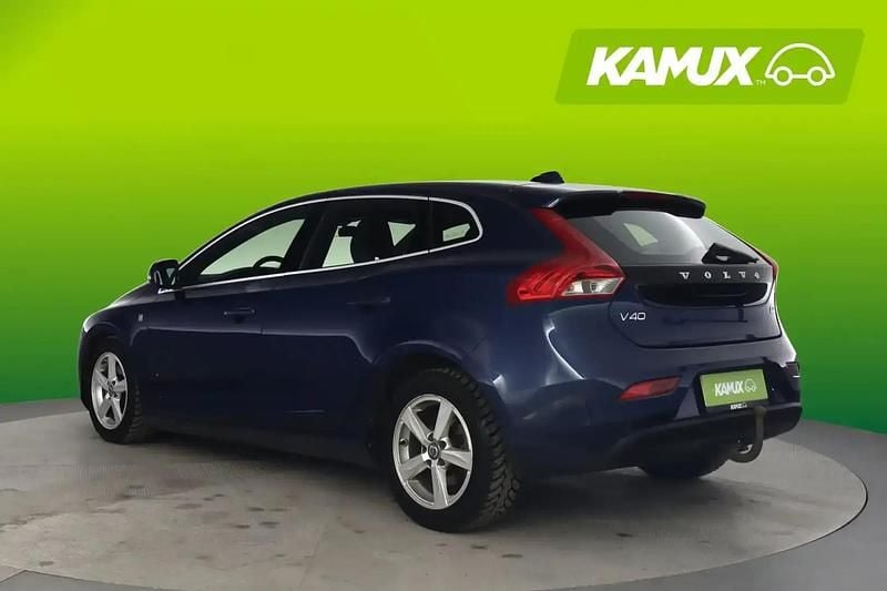 Käytetty Volvo V40 Business Edition 114 HP (83 kW) 2015 Sininen Sedan