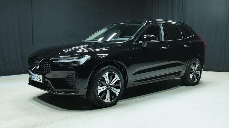 Musta Käytetty 2023 Volvo XC60 Plus Katumaasturi | 47 300 € (Kallis) - Kuva 1/3