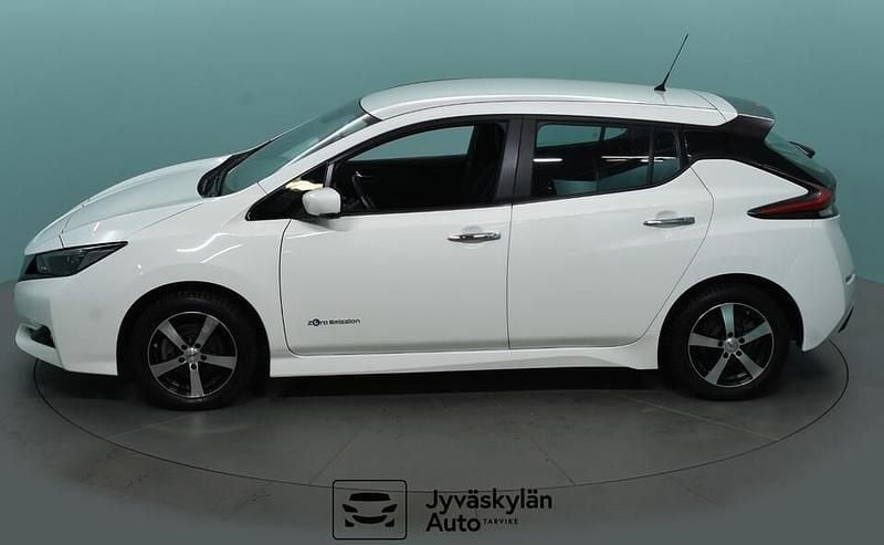 Käytetty Nissan Leaf Acenta 110 kW (150 HP) 2019 Valkoinen Viistoperä