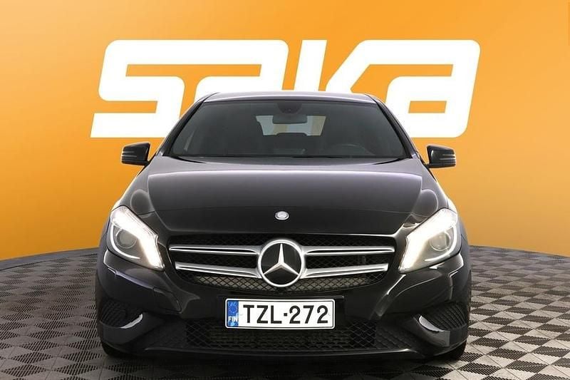 Käytetty Mercedes A200 Business 136 HP (100 kW) 2015 Viistoperä