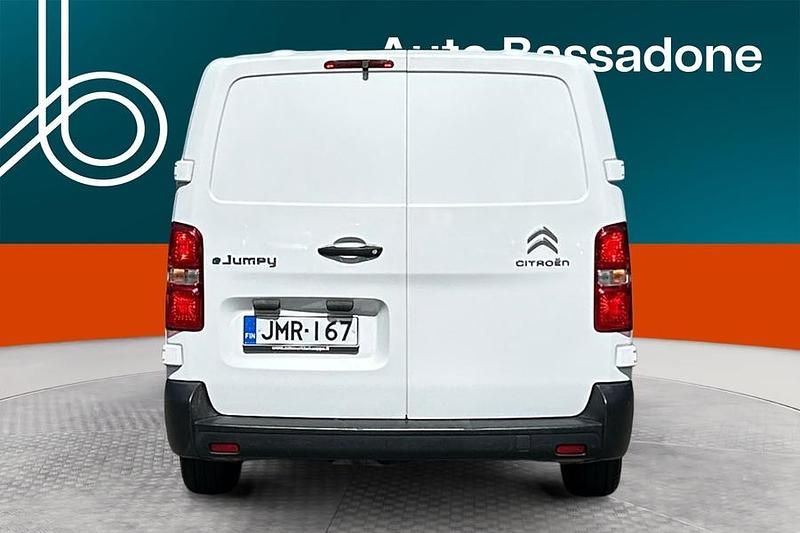 Käytetty Citroën e-Jumpy 100 kW (136 HP) 2022 Tila-auto