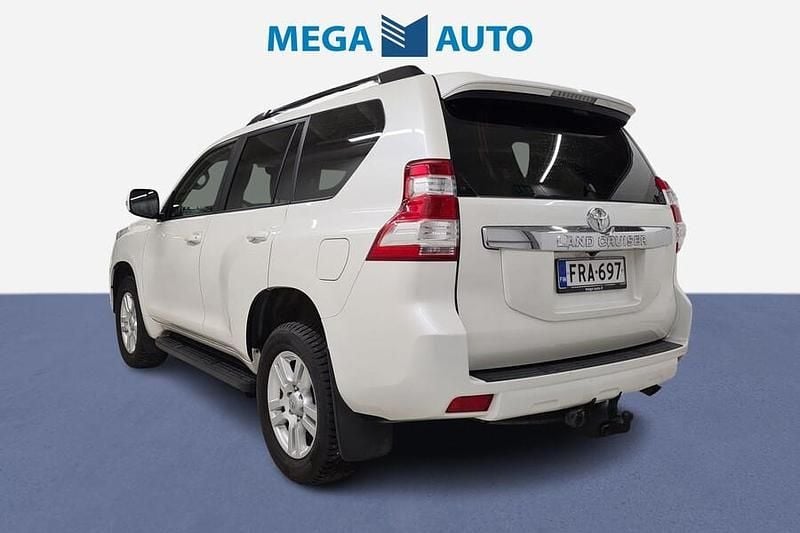 Käytetty Toyota Land Cruiser Active 177 HP (130 kW) 2016 Valkoinen Katumaasturi