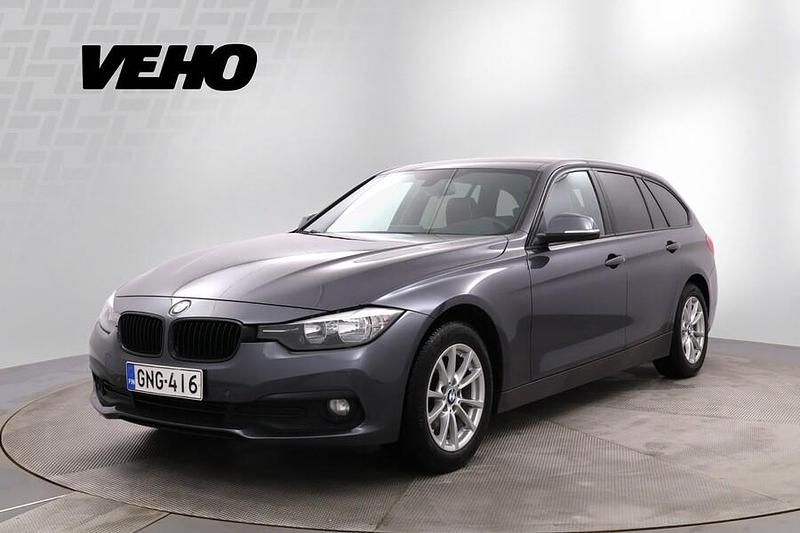 Harmaa Käytetty 2016 BMW 320 Sport Line Farmari | 13 900 € (Hyvä tarjous) - Kuva 1/4