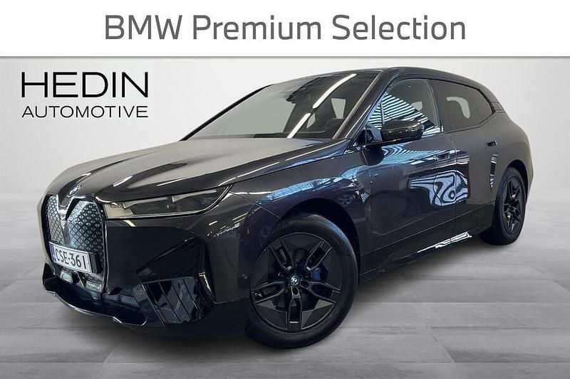 Harmaa Käytetty 2023 BMW iX Comfort Edition Katumaasturi | 65 800 € (Perustarjous) - Kuva 1/4