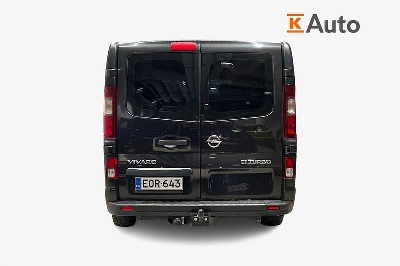 Käytetty Opel Vivaro 125 HP (91 kW) 2017 Musta Tila-auto