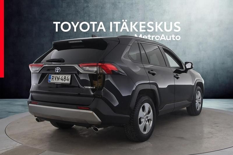 Käytetty Toyota RAV4 Hybrid Edition 178 HP (130 kW) 2023 Musta Katumaasturi