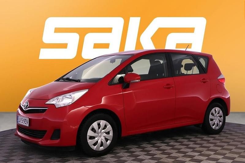 Käytetty Toyota Verso-S 99 HP (72 kW) 2012 Tila-auto