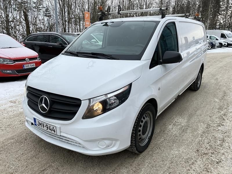 Käytetty Mercedes Vito Edition 136 HP (100 kW) 2024 Van