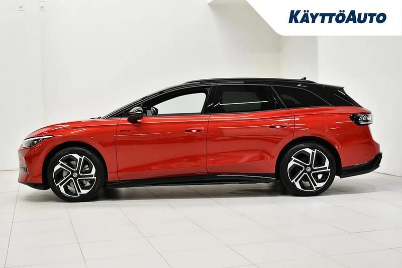 Uusi VW ID.7 GTX 250 kW (340 HP) 2025 Kings red /black Farmari