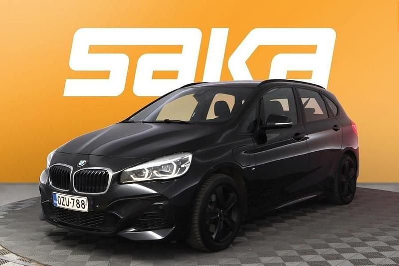 Käytetty BMW 225 Active Tourer M Sport 224 HP (164 kW) 2021 Tila-auto