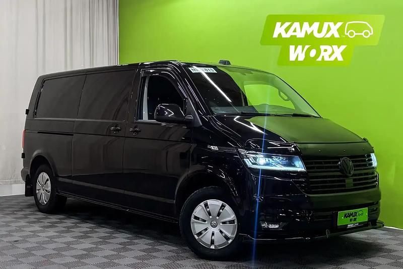 Käytetty VW T6.1 150 HP (110 kW) 2022 Musta Van