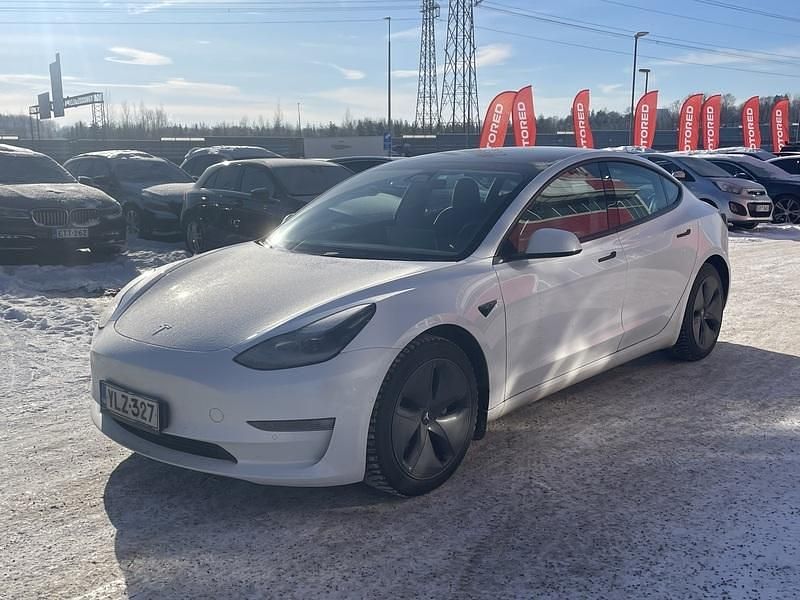 Käytetty Tesla Model 3 366 kW (498 HP) 2022 Sedan