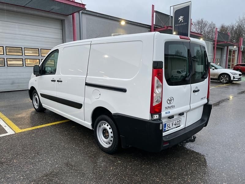 Käytetty Toyota Proace Active 163 HP (119 kW) 2015 Valkoinen Tila-auto
