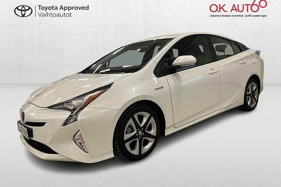 Valkoinen Käytetty 2016 Toyota Prius Active Viistoperä | 17 490 € (Perustarjous) - Kuva 1/4