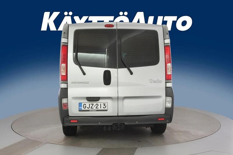 Käytetty Renault Trafic 146 HP (107 kW) 2011 Harmaa Tila-auto