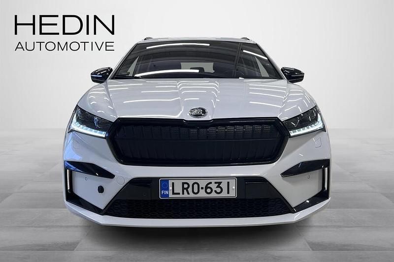 Käytetty Skoda Enyaq iV SportLine 150 kW (204 HP) 2022 Valkoinen Katumaasturi