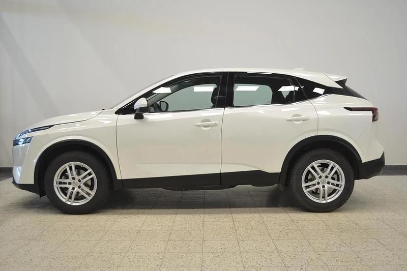 Käytetty Nissan Qashqai Acenta 158 HP (116 kW) 2024 Valkoinen Katumaasturi