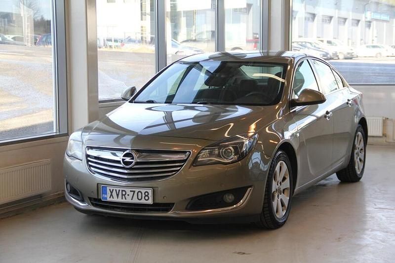 Käytetty Opel Insignia 170 HP (125 kW) 2014 Vihreä Sedan