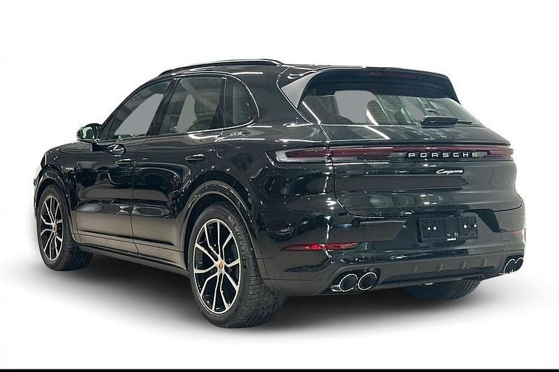 Uusi Porsche Cayenne 471 HP (346 kW) 2025 Musta Katumaasturi