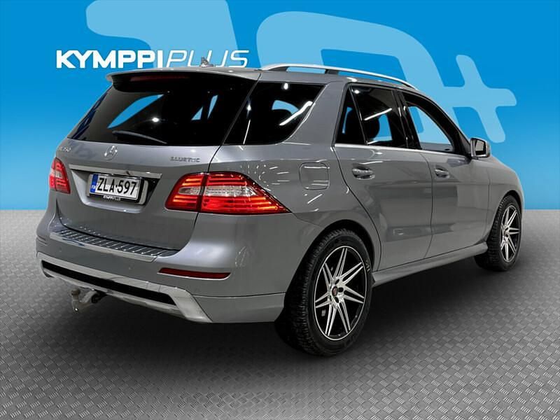 Käytetty Mercedes ML350 AMG line 258 HP (189 kW) 2012 Katumaasturi