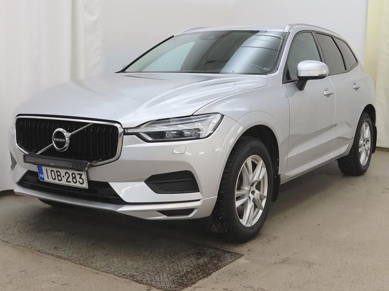 Käytetty Volvo XC60 Business Edition 190 HP (139 kW) 2018 Harmaa Katumaasturi