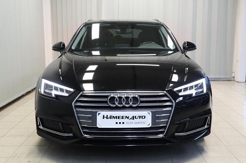 Käytetty Audi A4 Business 190 HP (139 kW) 2019 Musta Farmari