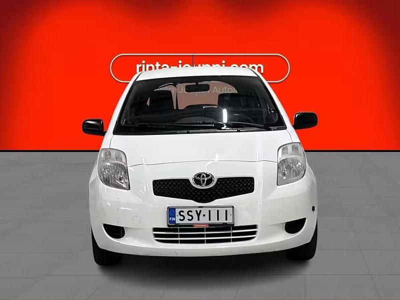 Käytetty Toyota Yaris Terra 87 HP (63 kW) 2007 Viistoperä