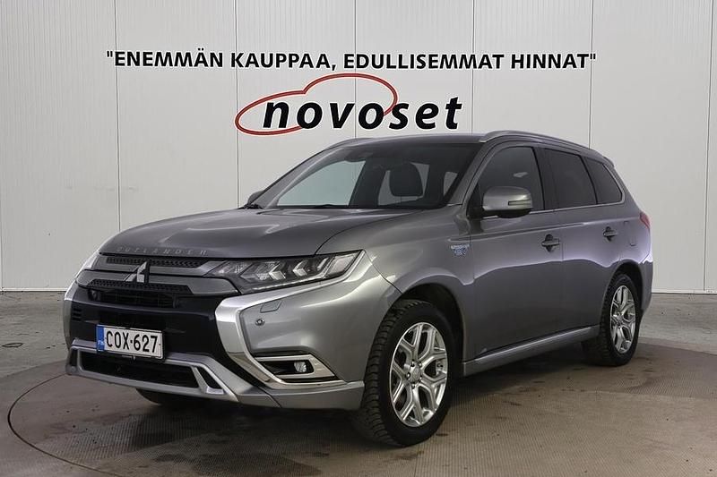 Käytetty Mitsubishi Outlander P-HEV 224 HP (164 kW) 2019 Harmaa Katumaasturi