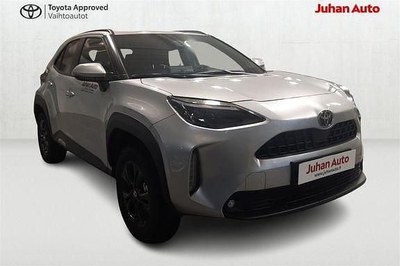 Uusi Toyota Yaris Cross 116 HP (85 kW) 2025 Met. hopea Katumaasturi