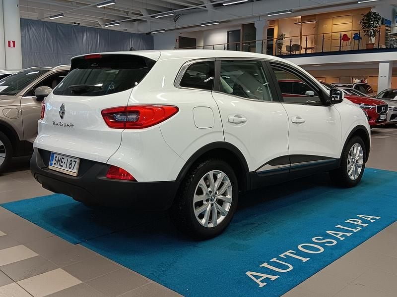 Käytetty Renault Kadjar LIMITED 131 HP (96 kW) 2017 Katumaasturi