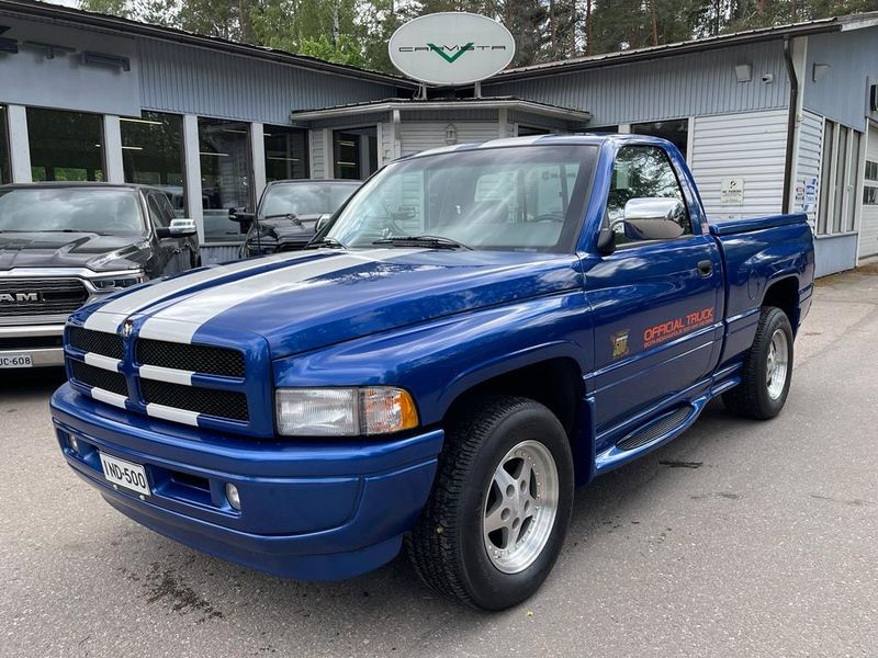 Met. sininen Käytetty 1995 Dodge Ram Nouto | 49 900 € - Kuva 1/4