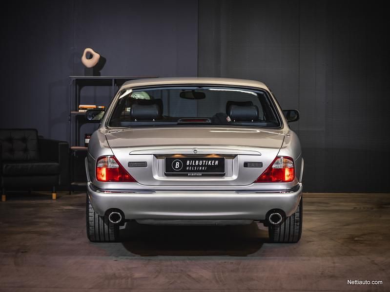 Käytetty Jaguar XJR Supercharged 363 HP (266 kW) 1998 Sedan