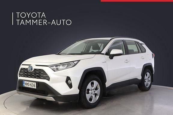 Käytetty Toyota RAV4 Active 176 HP (129 kW) 2021 Valkoinen Katumaasturi