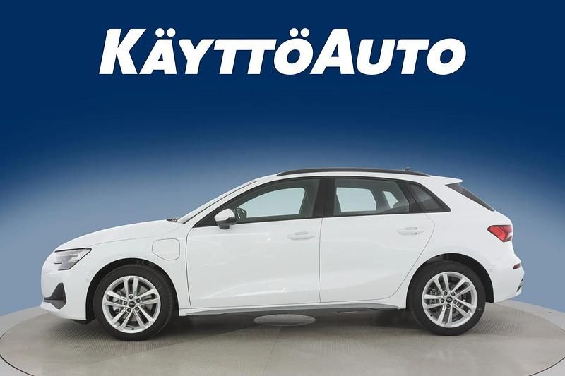 Uusi Audi A3 Sportback Design 204 HP (150 kW) 2025 Arkona valkoinen Viistoperä