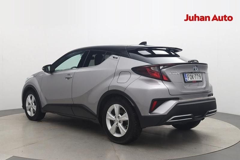 Käytetty Toyota C-HR 184 HP (135 kW) 2020 Hopea metallinhohto Katumaasturi