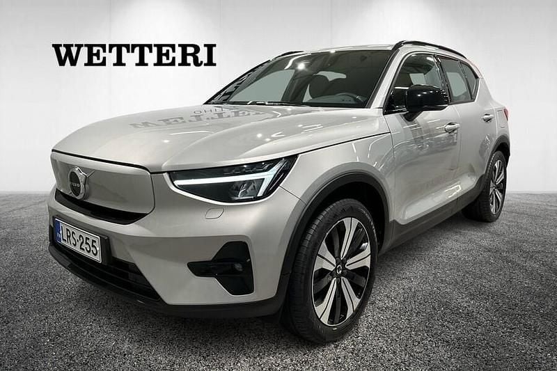 Käytetty Volvo XC40 Plus 300 kW (408 HP) 2023 Harmaa Katumaasturi