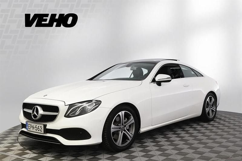 Käytetty Mercedes E220 194 HP (142 kW) 2018 Valkoinen Coupe - kaksiovinen