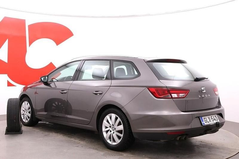 Käytetty Seat Leon ST 4Drive 150 HP (110 kW) 2015 Harmaa Farmari