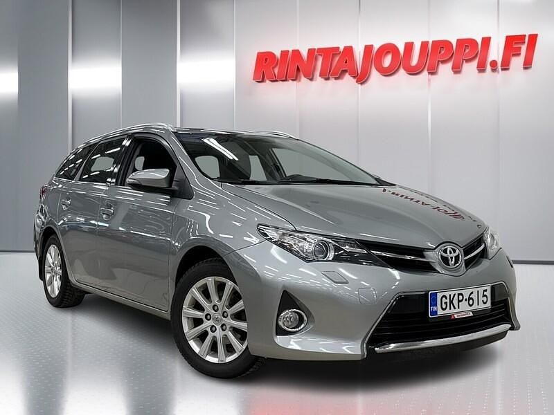 Harmaa Käytetty 2014 Toyota Auris Touring Sports Active Farmari | 14 700 € (Perustarjous) - Kuva 1/3