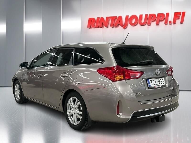 Käytetty Toyota Auris Touring Sports Multidrive S 132 HP (97 kW) 2015 Farmari