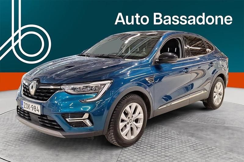 Käytetty Renault Arkana Intens 143 HP (105 kW) 2022 Katumaasturi