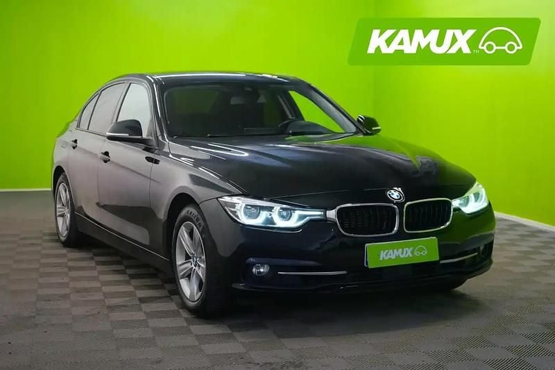 Käytetty BMW 330e Sport Line 252 HP (185 kW) 2016 Musta Sedan