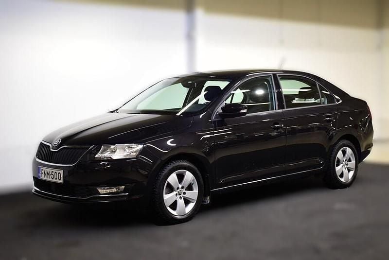 Käytetty 2019 Skoda 110 R Clever Sedan | 16 500 € (Supertarjous) - Kuva 1/4